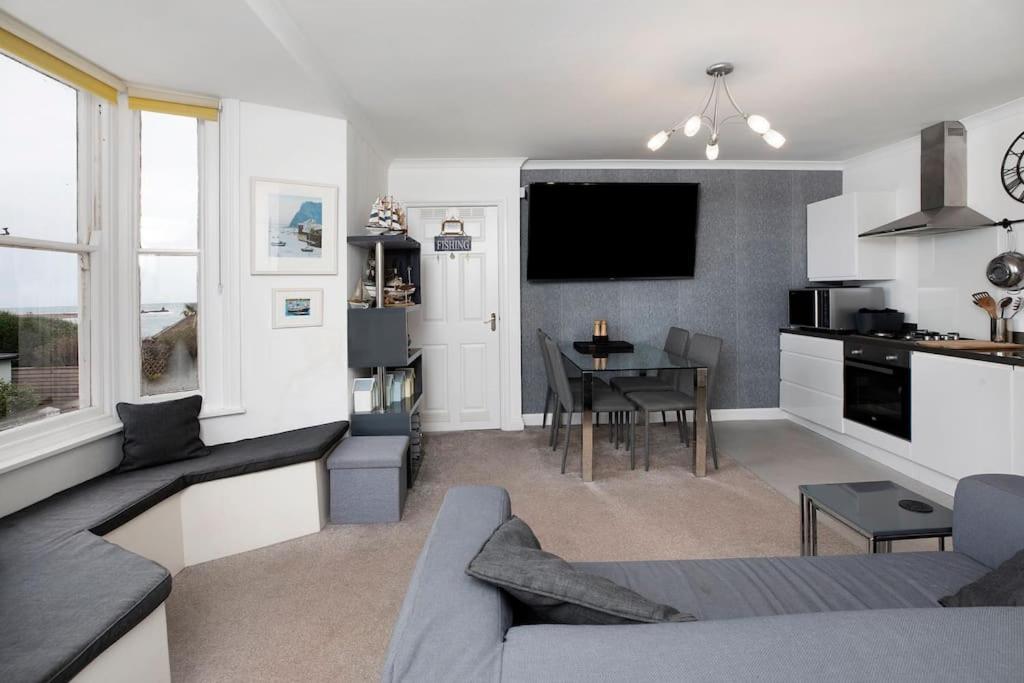 Beach Front Flat Shaldon With Parking المظهر الخارجي الصورة